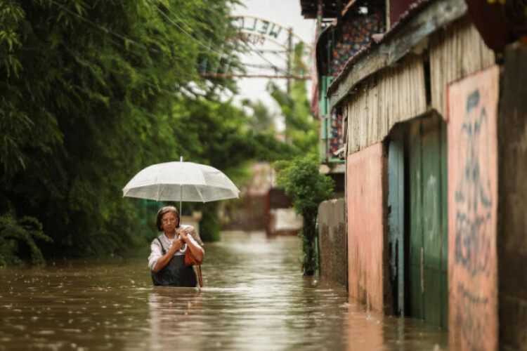 Hanoi's Noi Bai airport, three others to close on Saturday due to Typhoon Yagi