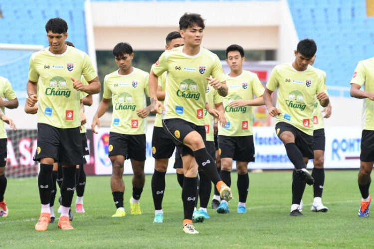 Thais aim to make things tough for Vietnam tonight