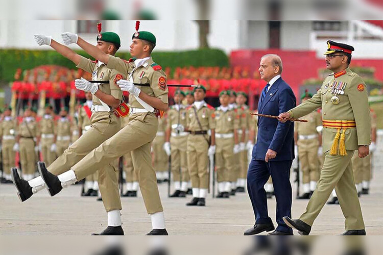 Pakistan won’t strike first, but won’t hold back either: Foreign Minister