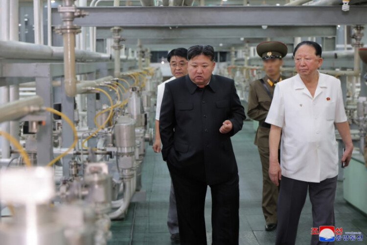 North Korean leader tours uranium enrichment site