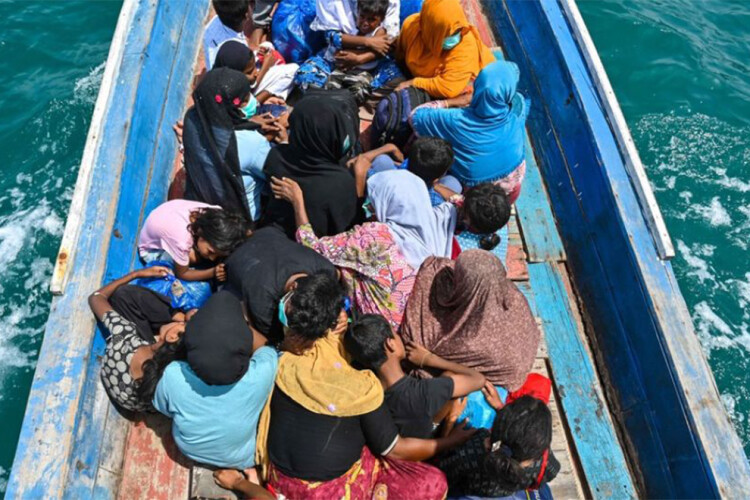UN fears 427 Rohingya perished at sea on May 9-10
