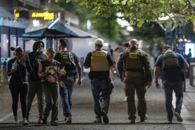 Washingtonians tired of crime but skeptical of Trump takeover