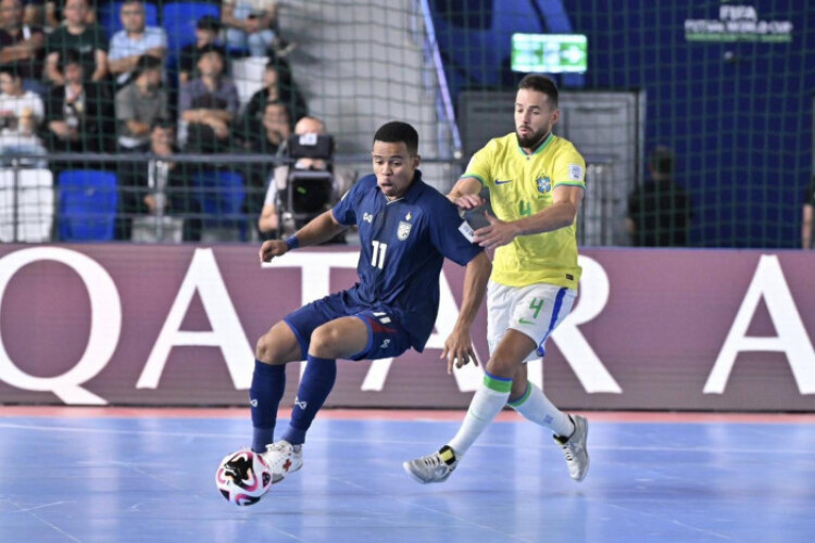 Bold Brazil blitz Thailand 9-1 in Futsal frenzy