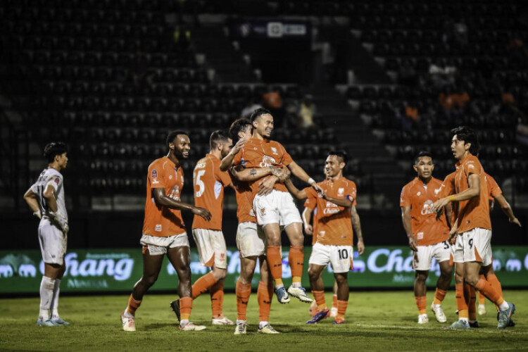 'Better' Ratchaburi trounce Swat Cats