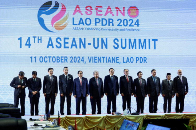 Asean urges early accord on S.China Sea code, end to Myanmar violence