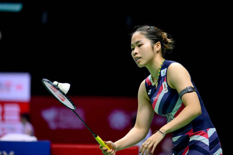 Han proves too strong for Ratchanok