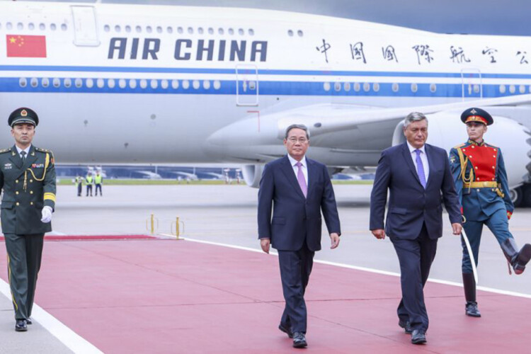 Beijing, Moscow sign deals to strengthen cooperation