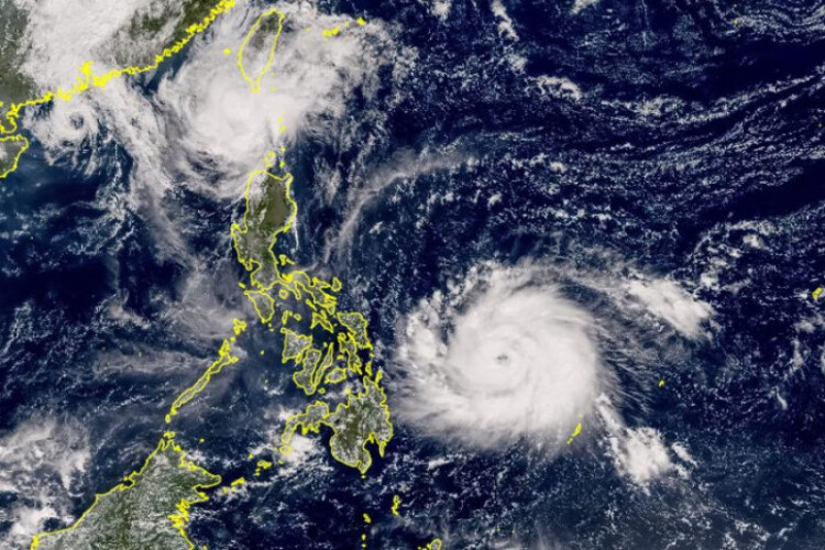 Philippines braces for typhoon Man-yi as Usagi weakens