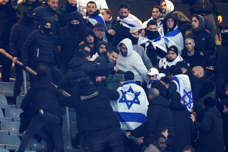 Tense moments at France-Israel football match