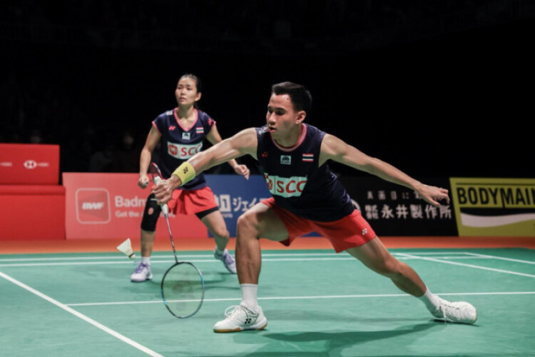 Dechapol and Supissara storm into Syed Modi quarters