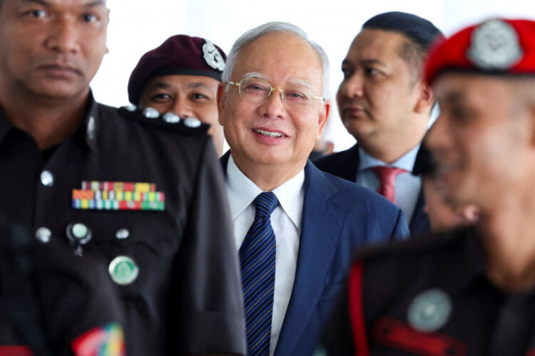 Malaysian ex-PM Najib renews home detention bid