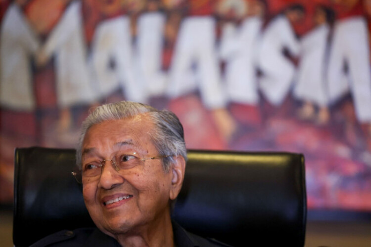 Malaysian ex-PM Mahathir denies ‘betrayal’ allegations